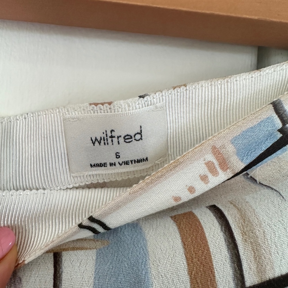 Aritzia Skirt